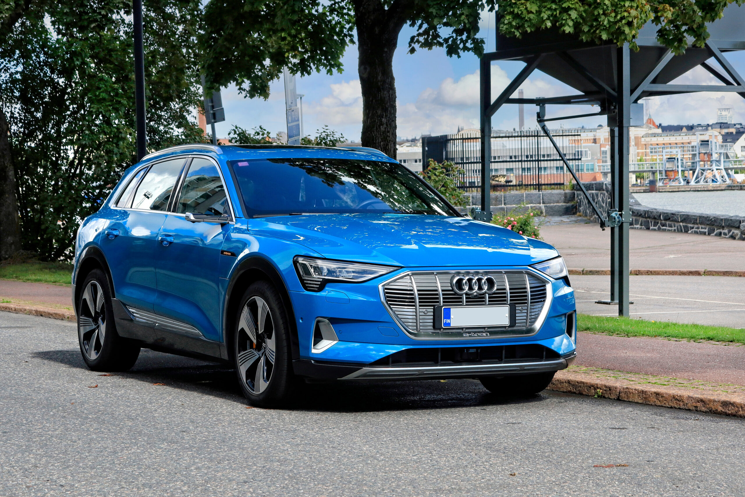 luxury suv
