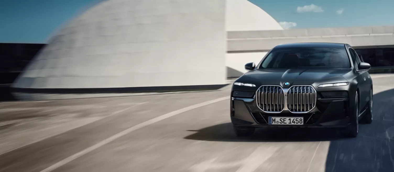 BMW i7 In Motion