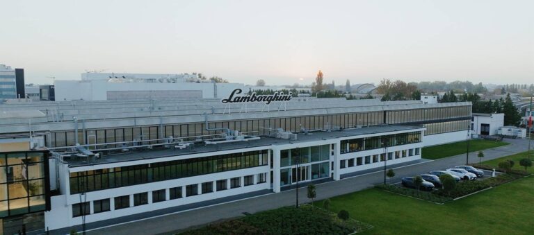 Read more about the article Lamborghini Delays First Electric Car Launch: What It Means for the Future of Supercar EVs
