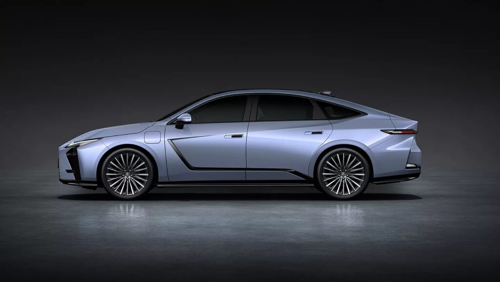 Lexus-ESV-gallery-exterior-thumb