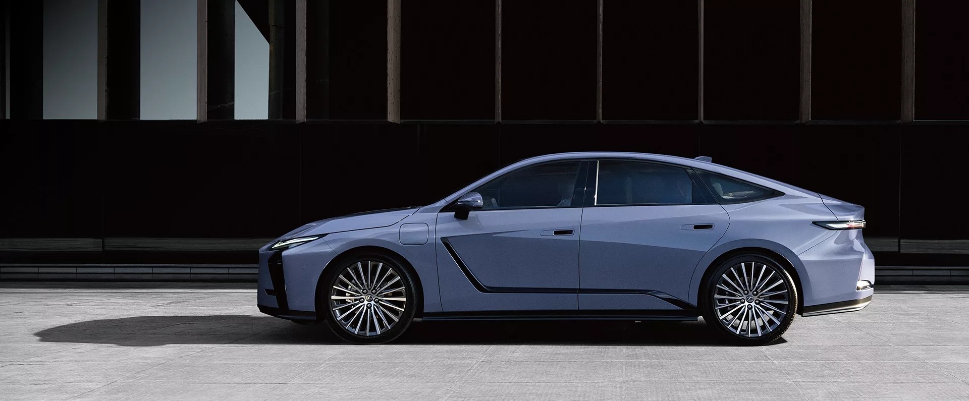 Lexus-ESV-hero