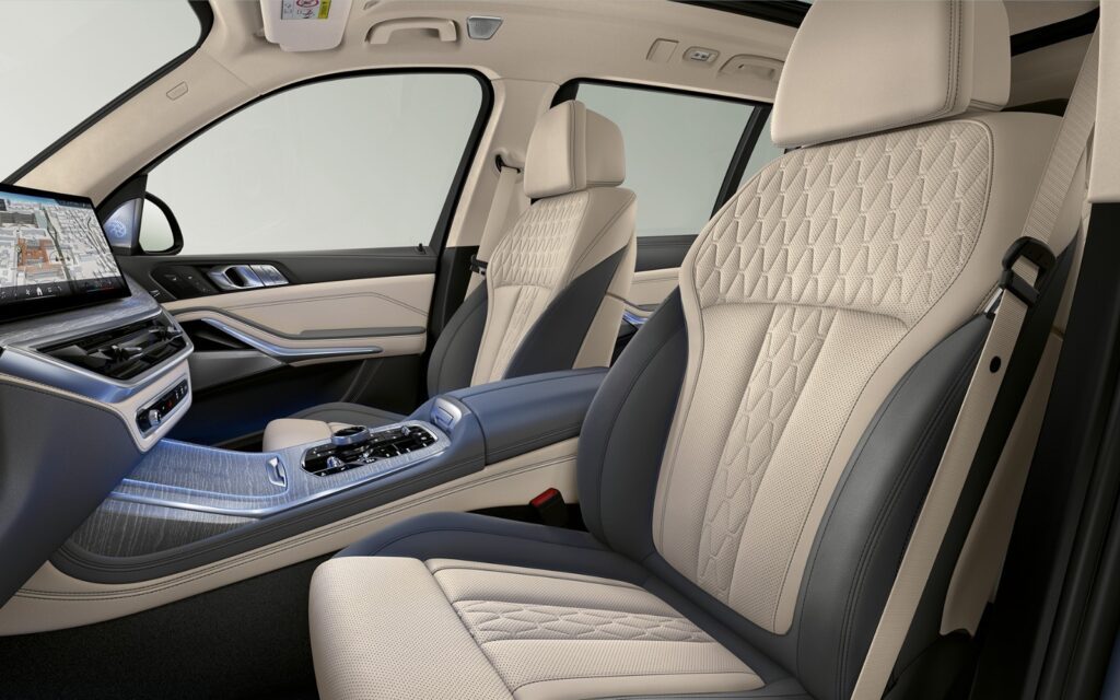 BMW X7 interior 2