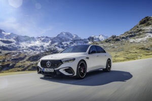 Performance und Effizienz in neuer Kombination: der Mercedes-AMG E 53 HYBRID 4MATIC+Performance and efficiency in a new combination: the Mercedes-AMG E 53 HYBRID 4MATIC+