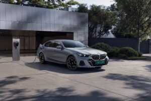 BMW i5 LWB
